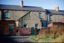 Back of Far West St, East Stanley, 1971 10/1971